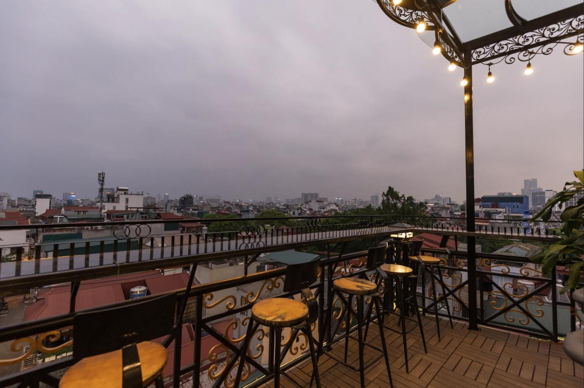 Light House & Rooftop Hanoi Bagian luar foto
